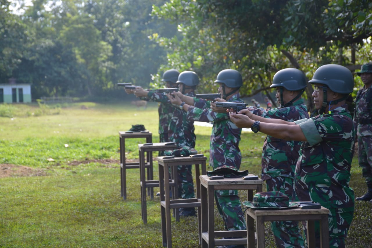 Tingkatkan Kemampuan Prajurit Korem Tp Gelar Latihan Menembak